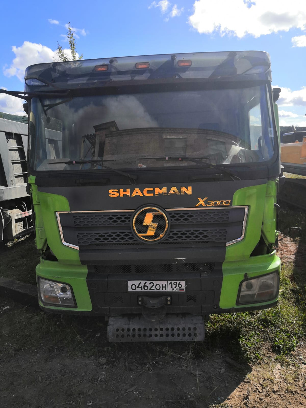 Shacman (Shaanxi) SX* 8x4 Самосвал SX33186V366 (Дизельный, 11,6 л, 423 л.с., МТ)