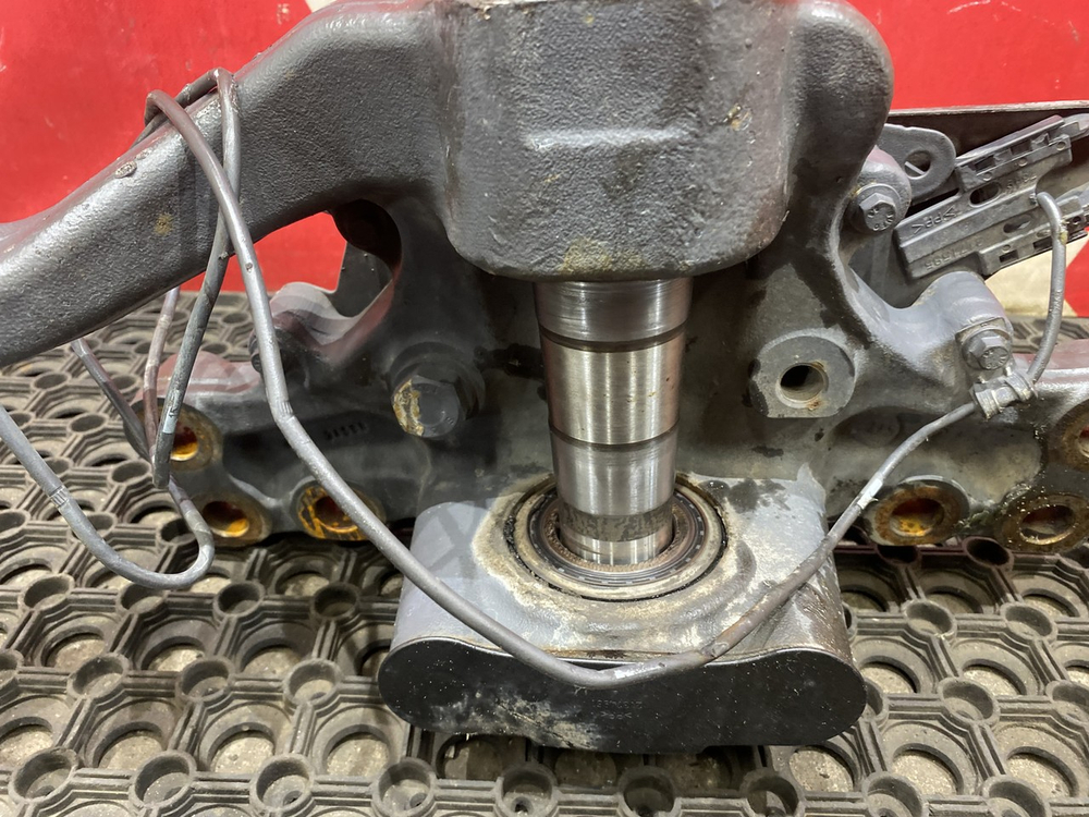 Кулак поворотный правый 2019г