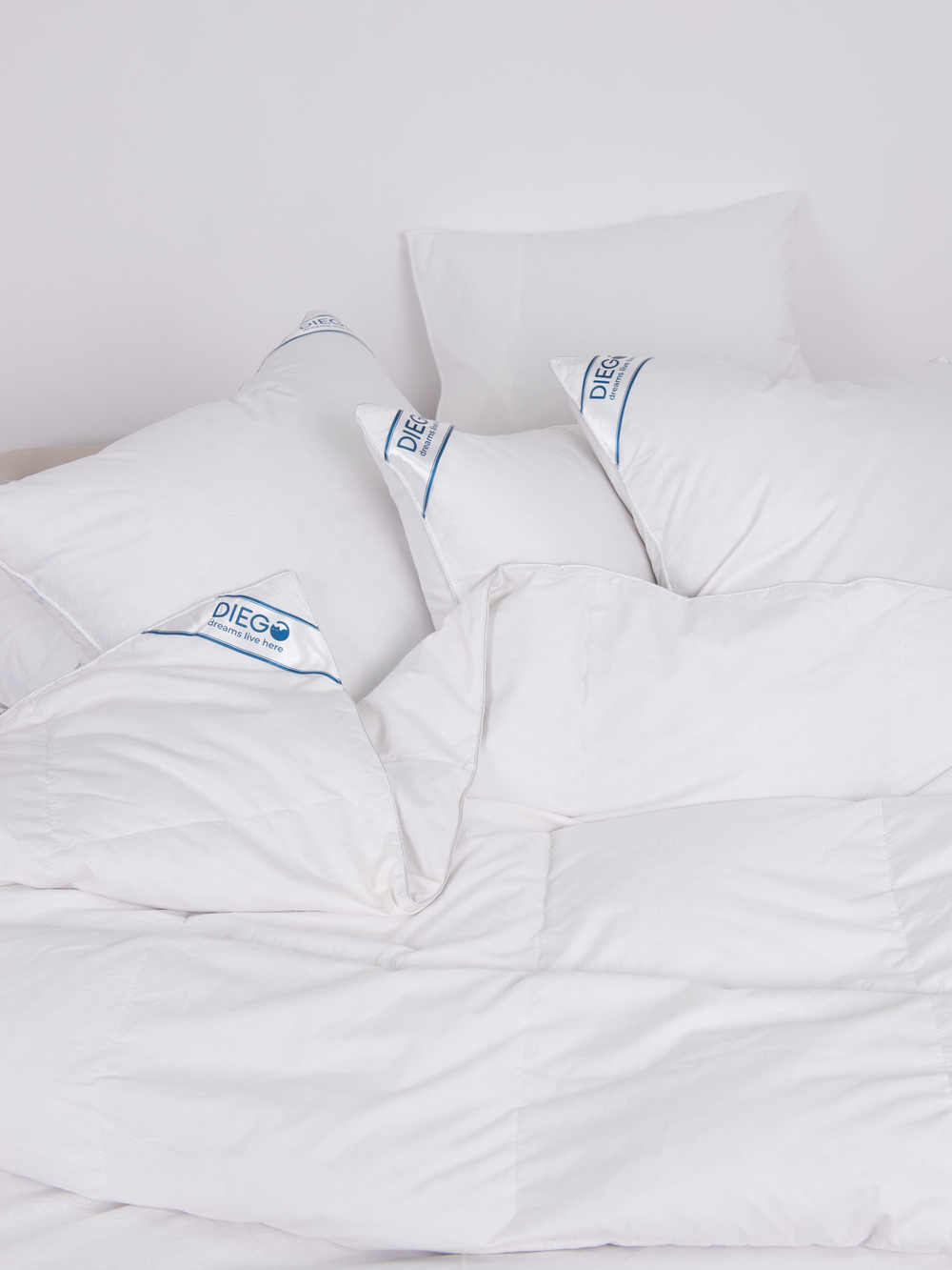 Одеяло пуховое облегчённое Афина Евро 200х200