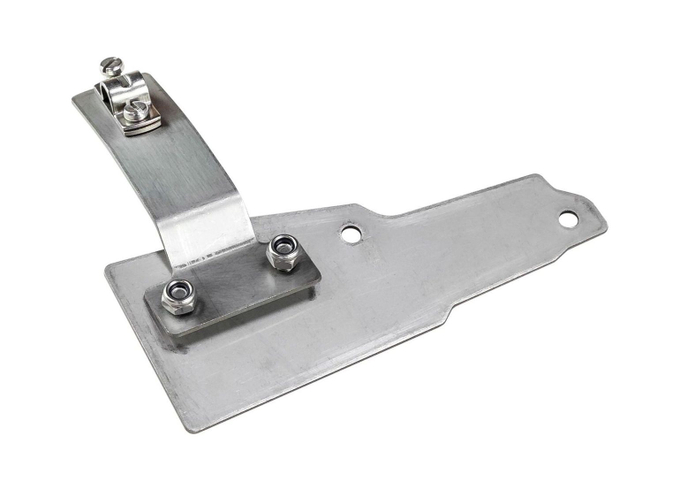 Блок крепления троса реверса на Suzuki DT30