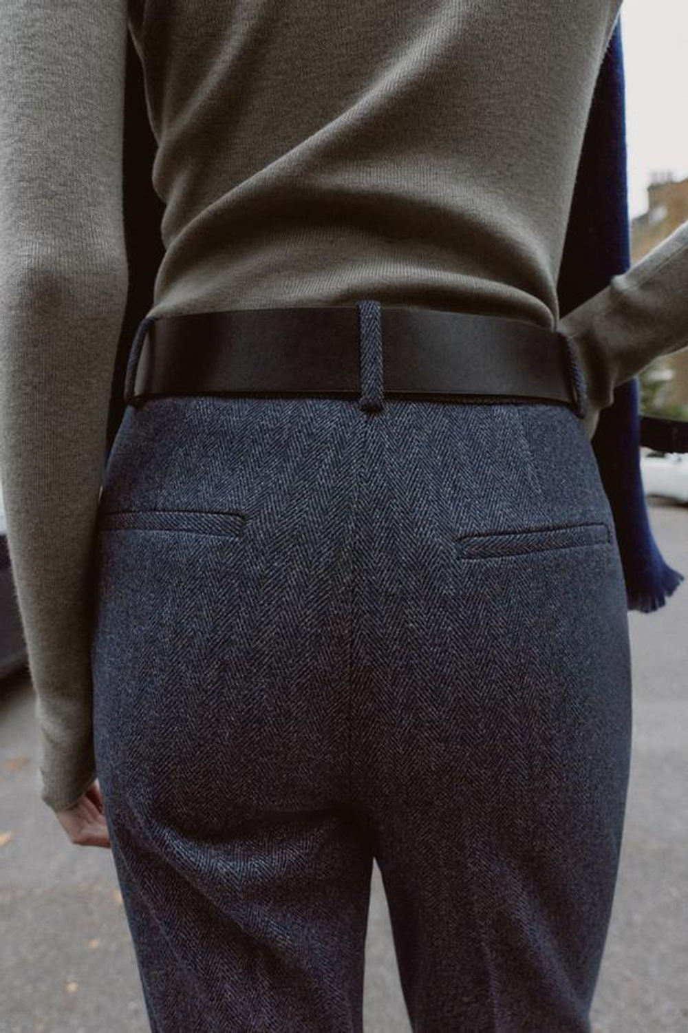 ZARA БРЮКИ В ЕЛОЧКУ С ПОЯСОМ, МОРСКОЙ СИНИЙ