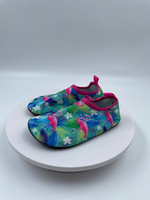 Яркая пляжная обувь - тапочки для девочки Flamingo
