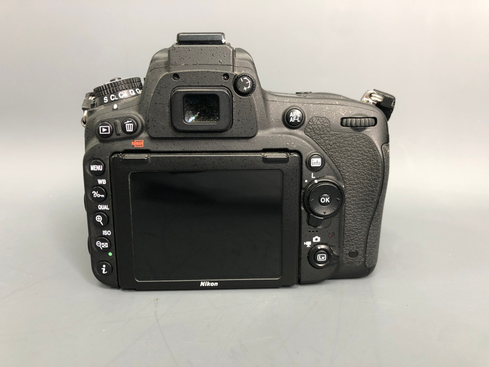 Nikon D750 5.250 кадров