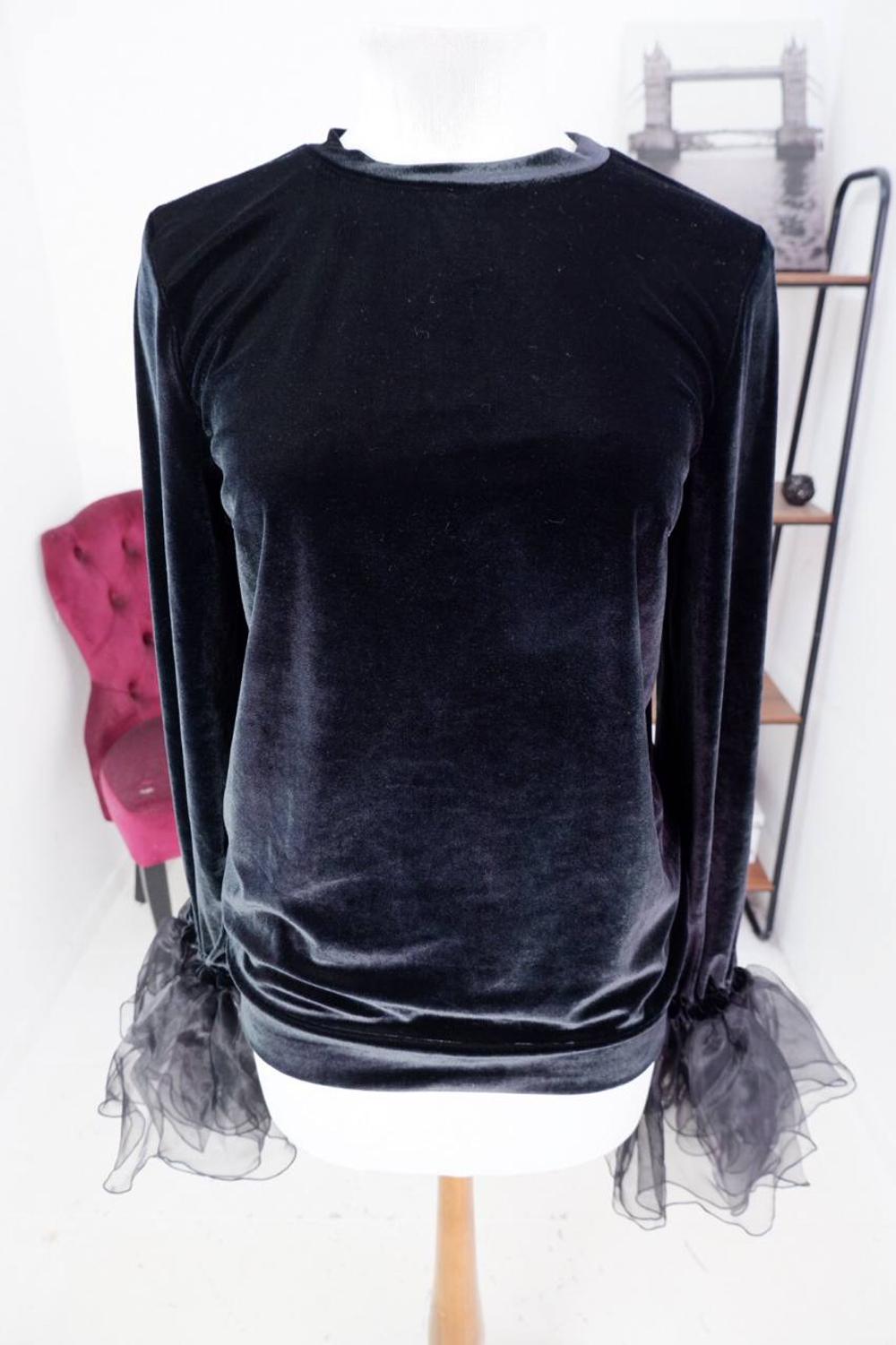 Блузка Aleksandra Kazakova стильная, маркировка S/M, визуально на 44/46 размер, новая