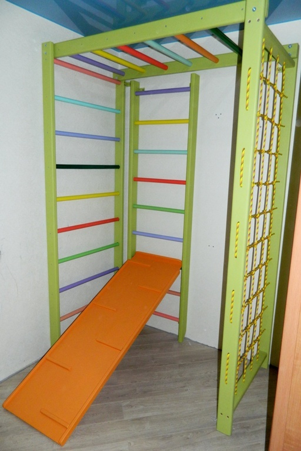 Спортивный пристенный комплекс "Памир" - Цветной