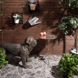 Садовая скульптура Сэр Ватсон в костюме