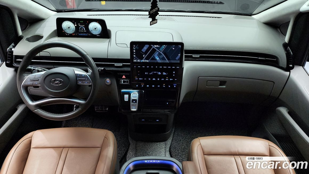 Hyundai Staria 라운지 7-и местный (10.2021)