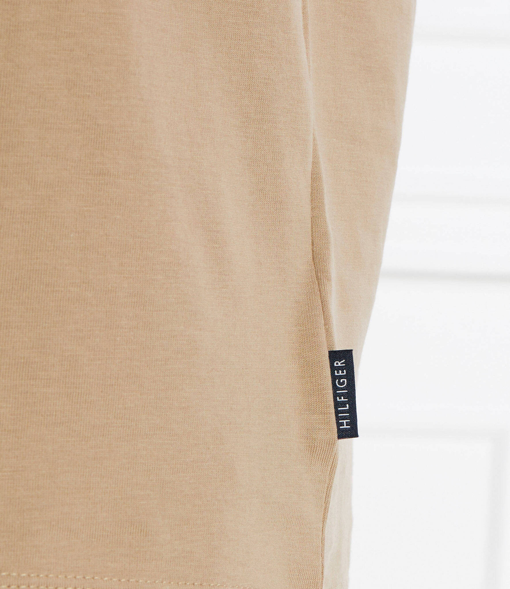 Футболка HILFIGER TRACK GRAPHIC Tommy Hilfiger - бежевый(MW0MW34429)