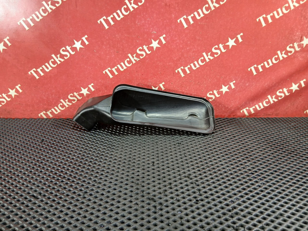 Воздуховод отопителя 2023г