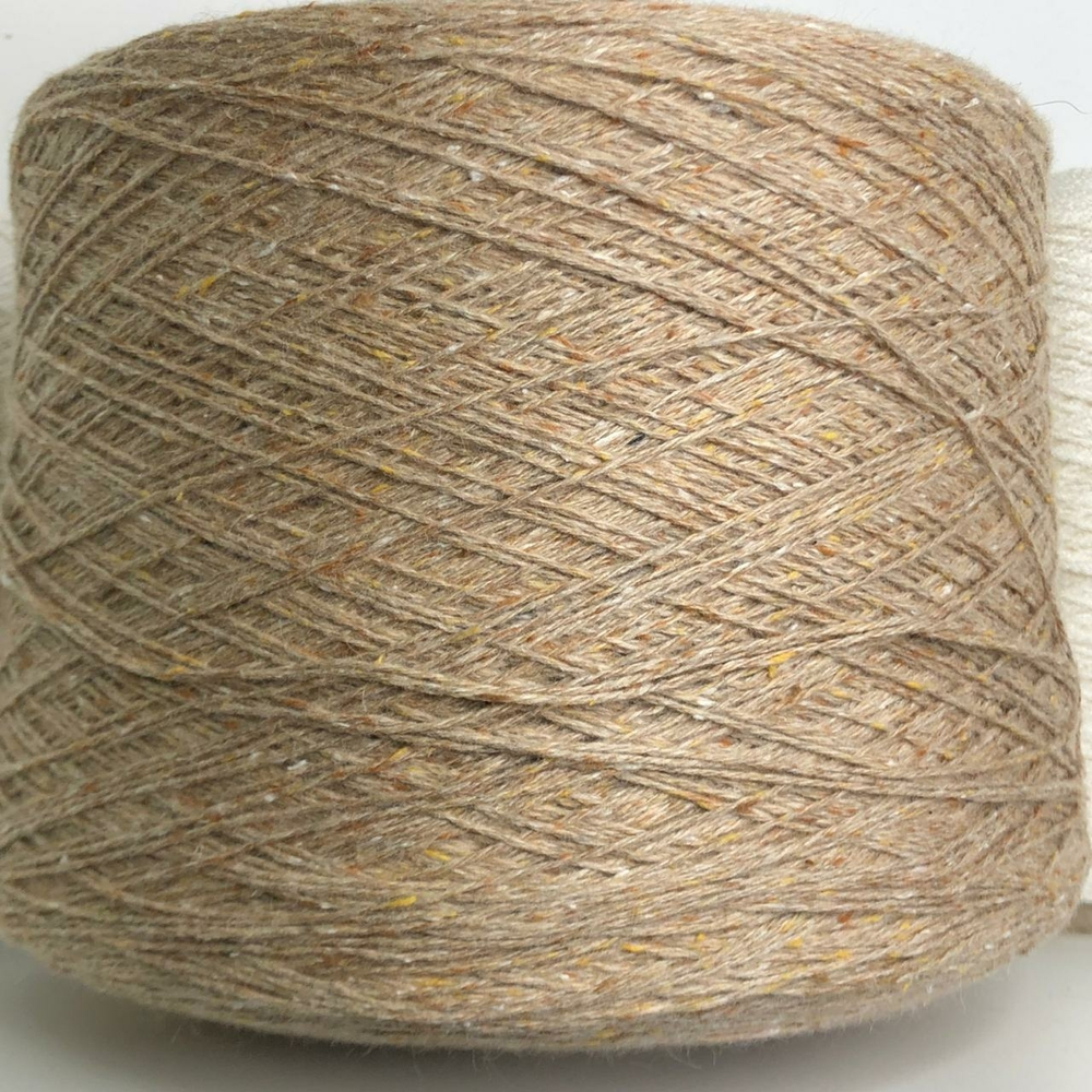 EXCELLENT Rigo 20% кашемир, 20% меринос 20% як 38% шелк 2% хлопок 380м/100гр col.1700 Sand.S100 Есть мал. бобинка 176, 206гр.
