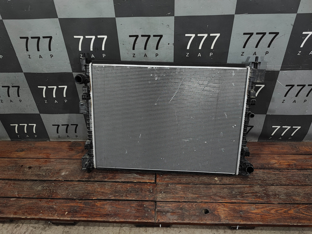 Радиатор двигателя основной Haval F7 2 24-нв Б/У Оригинал 1301170XGW01A