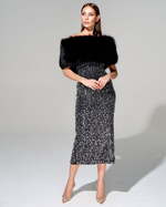 Корсетное платье с меховой отделкой