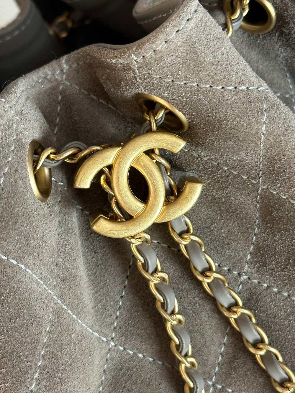 Chanel 25 Small Handbag 30 cm