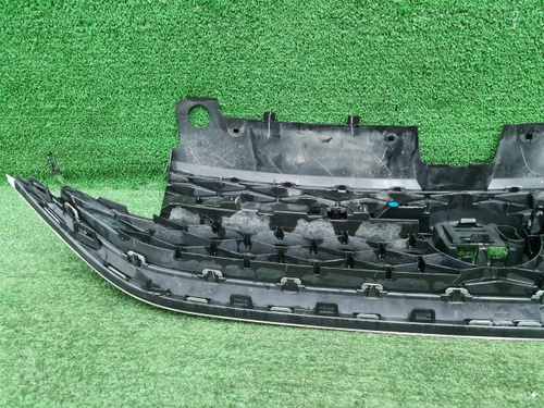 Решетка радиатора VW Taos (2020-н.в.)