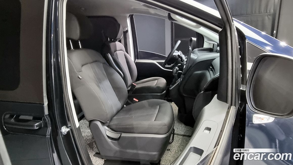 Hyundai Staria Cargo 5인승 (11.2021)