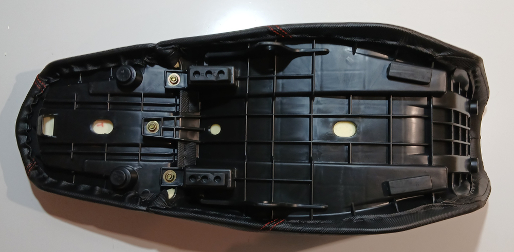 Сиденье ADV 300 GARET