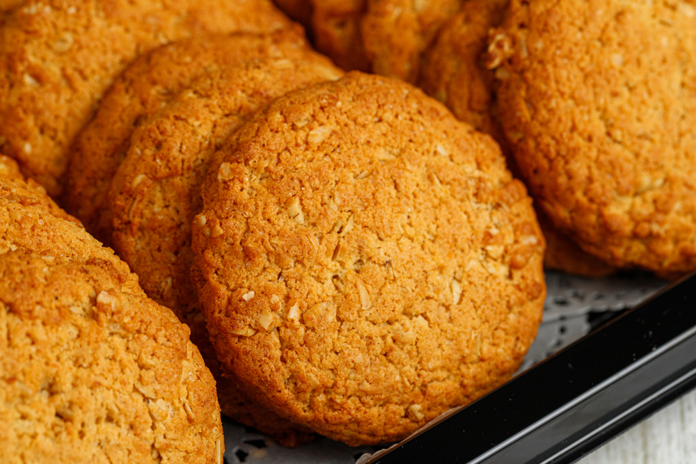 Печенье сдобное овсяными хлопьями и кокосом 1 кг.