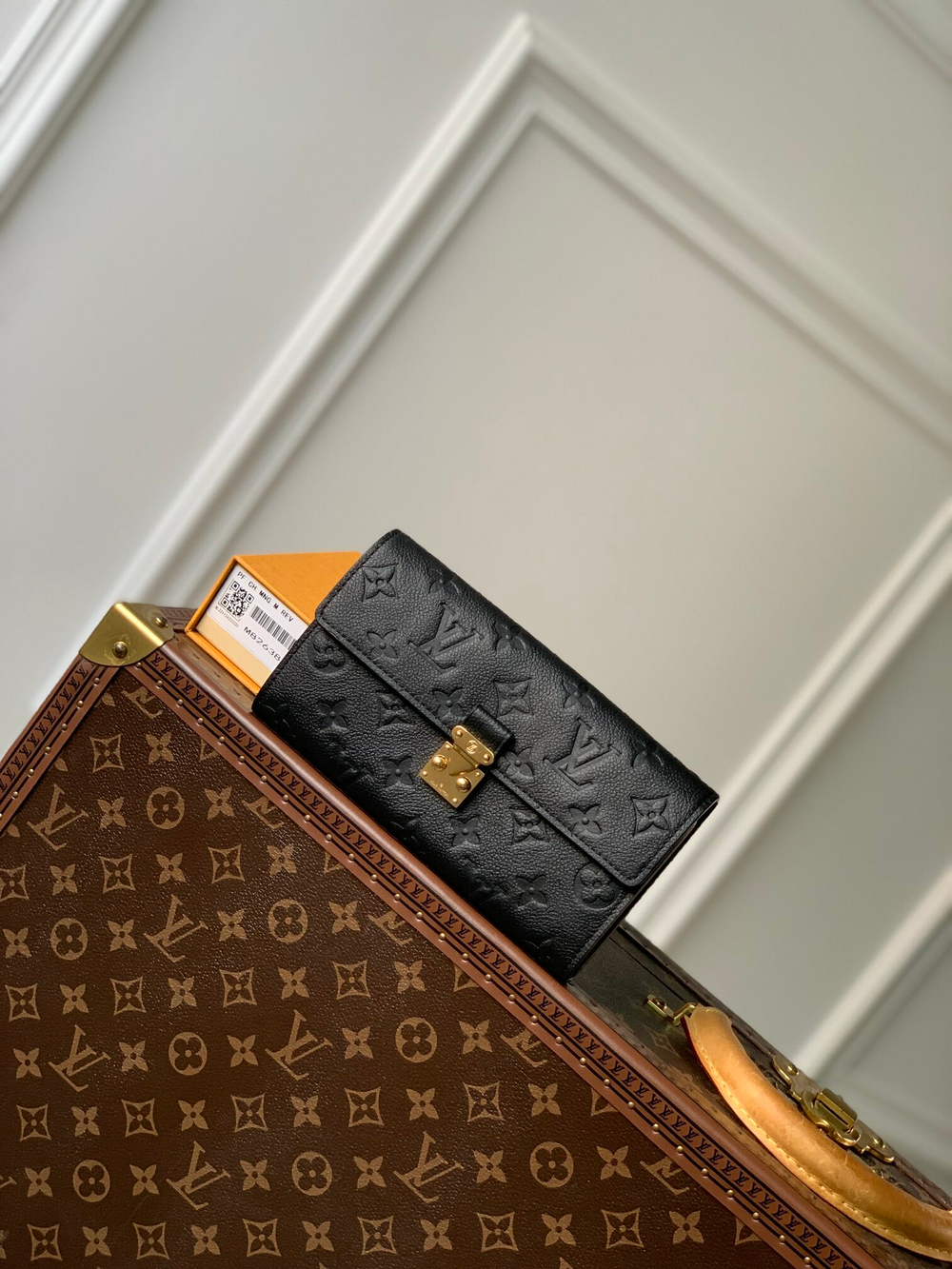 Louis Vuitton Sarah Wallet