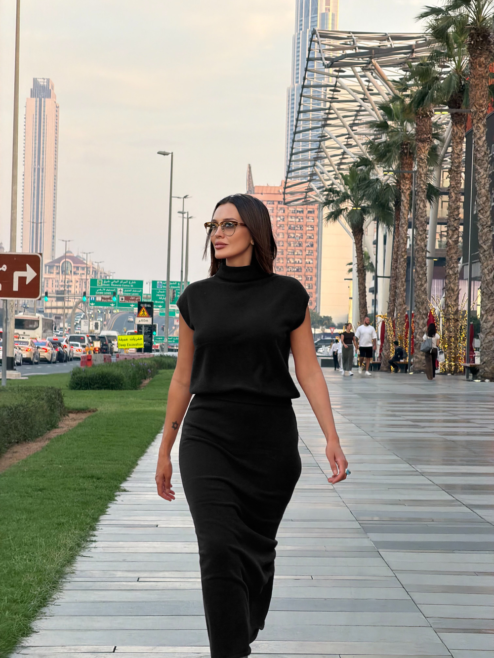 трикотажный топ  в черном цвете