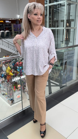 Светлый блузон-рубашка