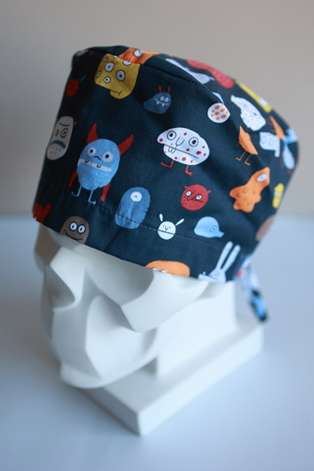 Медицинский колпак (Принт «Вирусы на черном»)