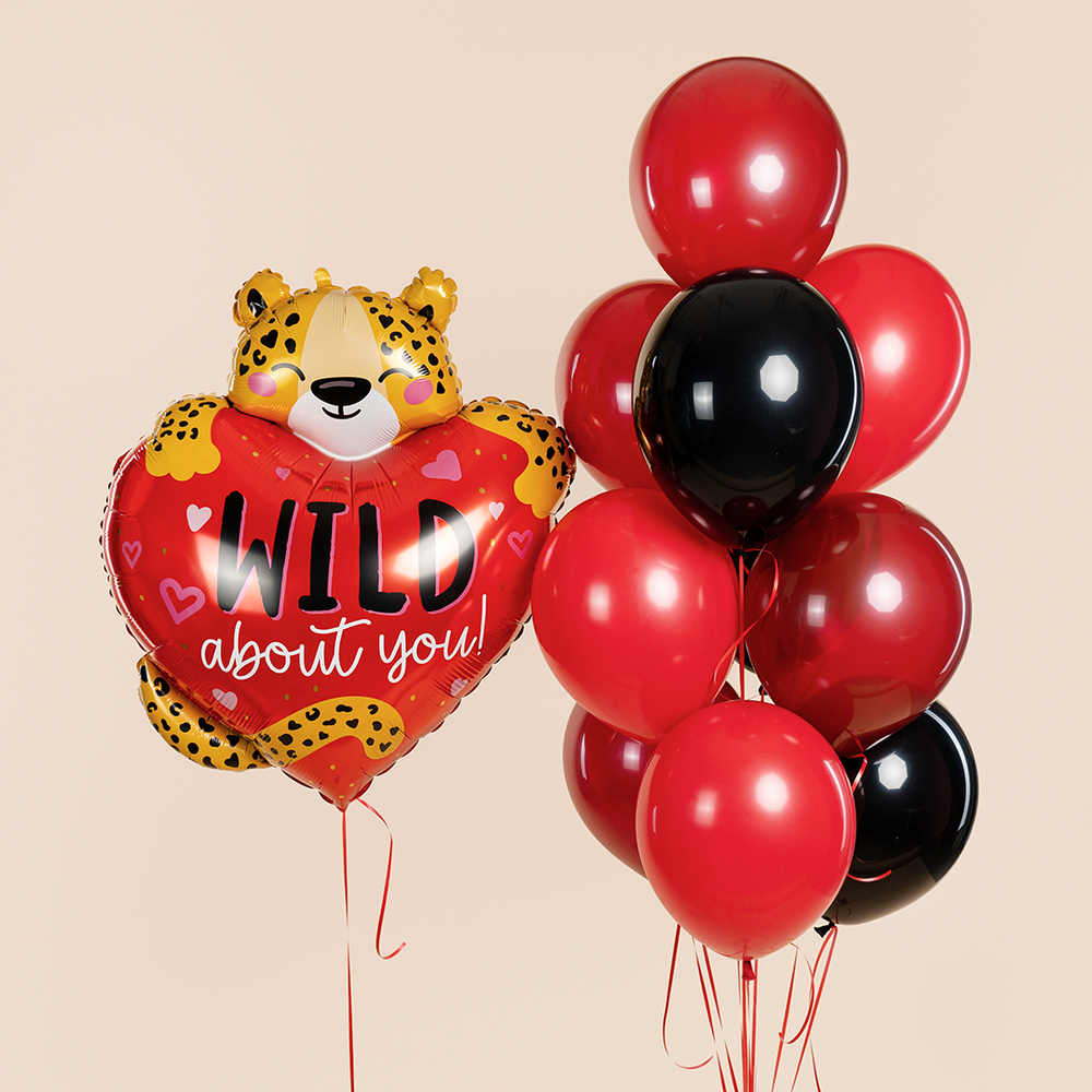 Фигура "Влюбленный гепард с красным сердцем"