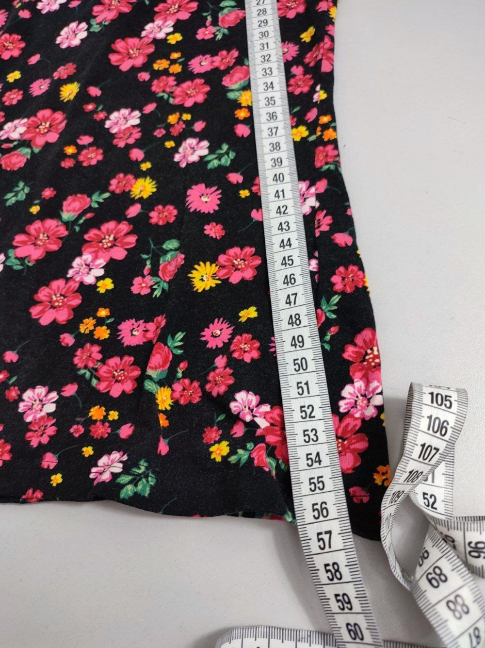 Футболка с цветочным принтом 44 размер