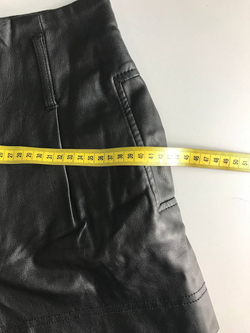Шорты Zara кожаные, маркировка XS, визуально 42 размер