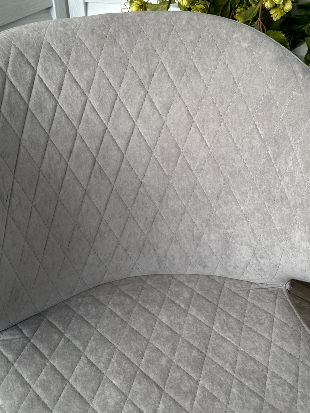 Стул М-City DISAUR Хилтон поворотный на 360 градусов, B22 Серый, Велюр, Черный каркас