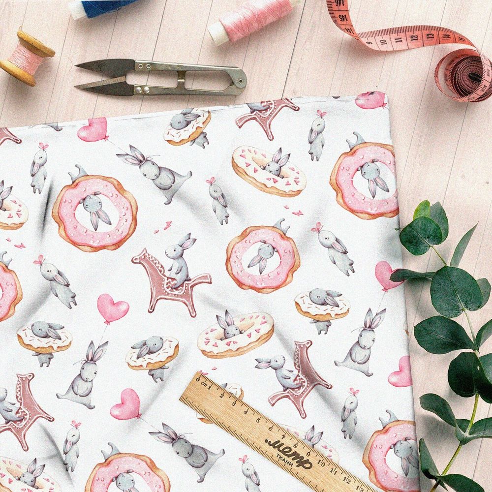 Ткань сатин зайцы с надувными кругами