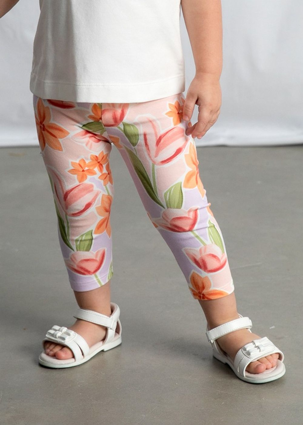 футболка с леггинсами