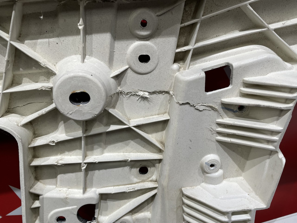 Бампер передний