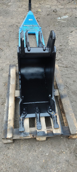 Ковш Case 695 400 мм 0,1м3