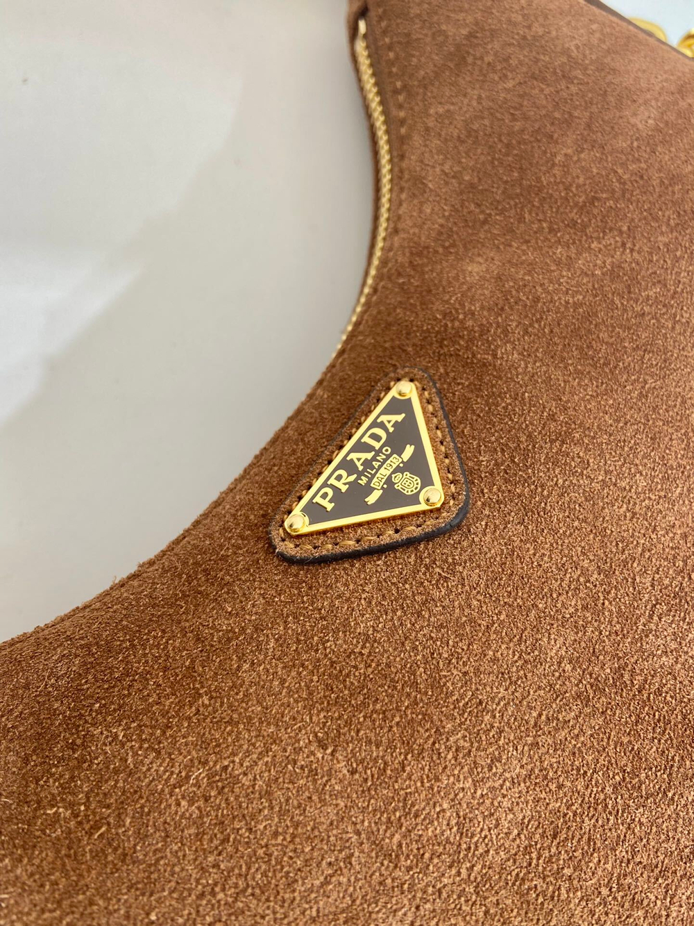 Prada Re-Edition Mini Bag 22 cm