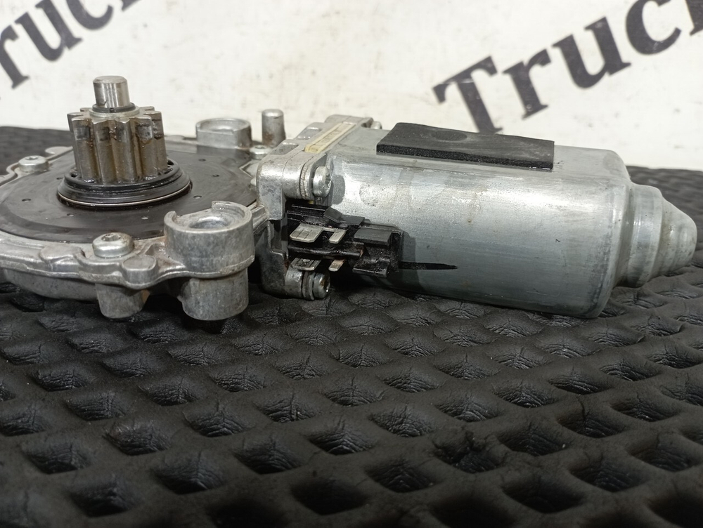 Моторчик стеклоподъемника