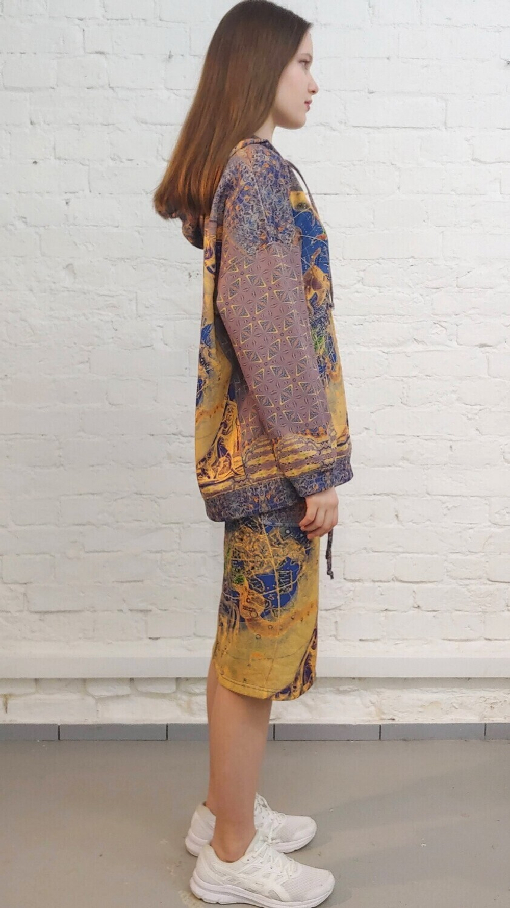 Комплект (худи и юбка) "Зодиак", по мотивам средневековой карты звездного неба