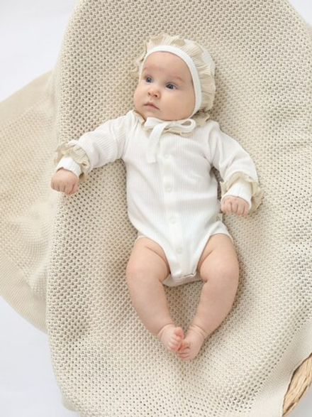 Боди с рюшей