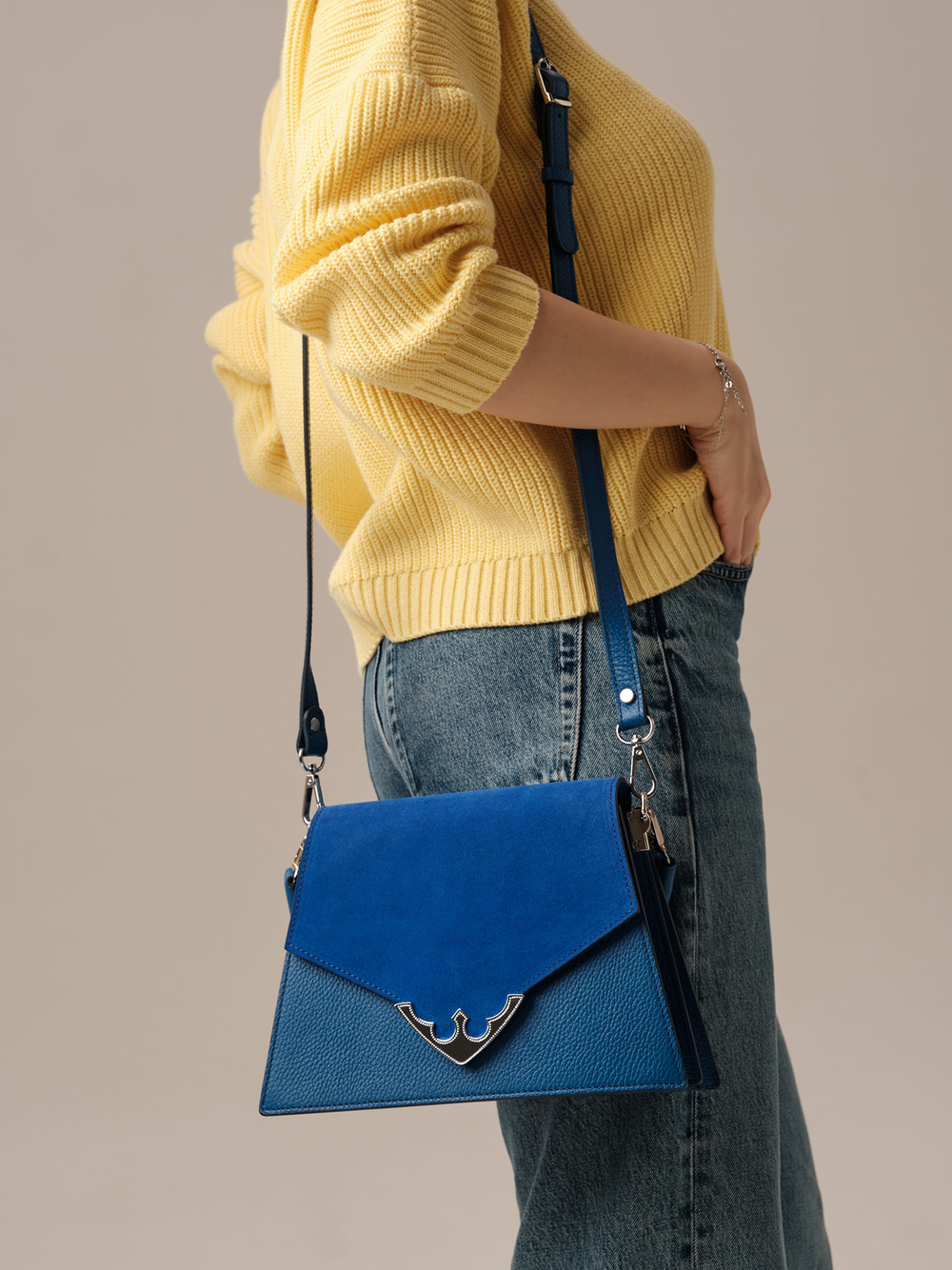 Кожаная сумка Azaro 30838 синяя гуашь