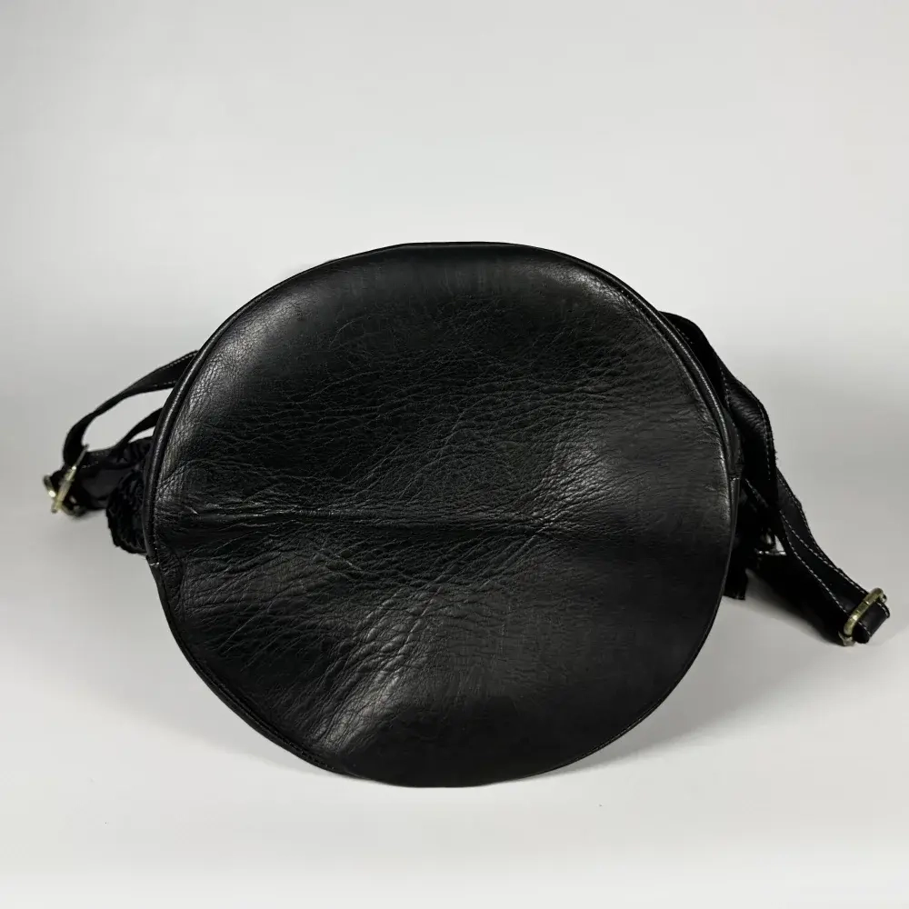 Женская большая плетеная сумка черного цвета