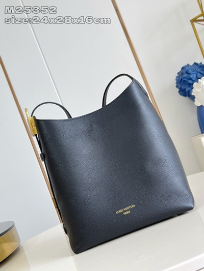 Louis Vuitton Low Key Hobo PM