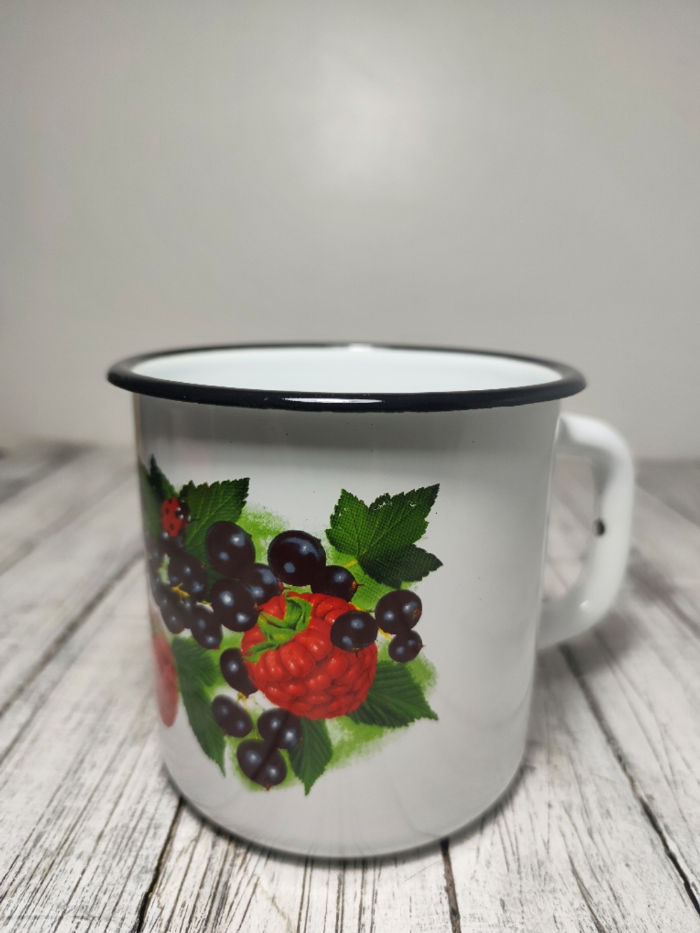 Кружка 1 л эмаль с рисунком Малина Смородина 0107/4