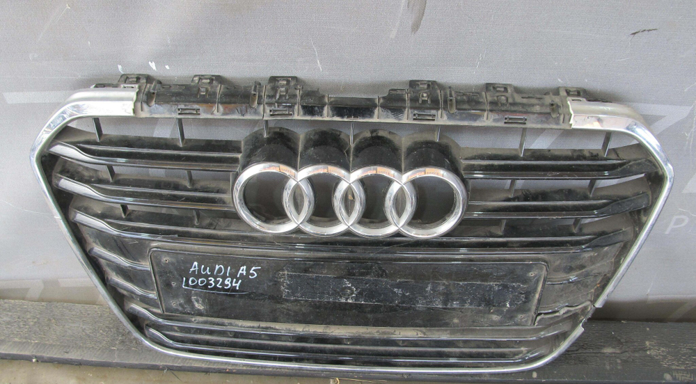 Решетка радиатора  Audi A6 (C7) 11-14 Б/У Оригинал 4g0853653k