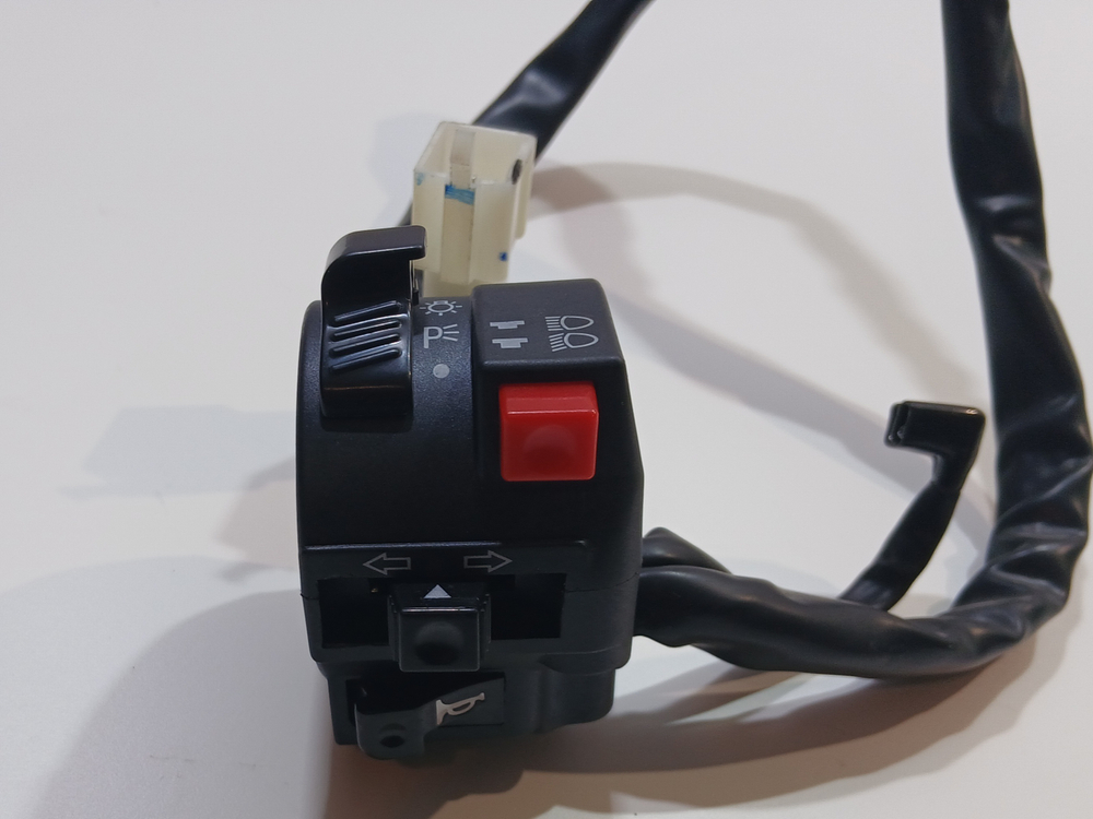 Пульт левый(свет+повороты+сигнал) Мотоцикл Motoland XR250 ENDURO