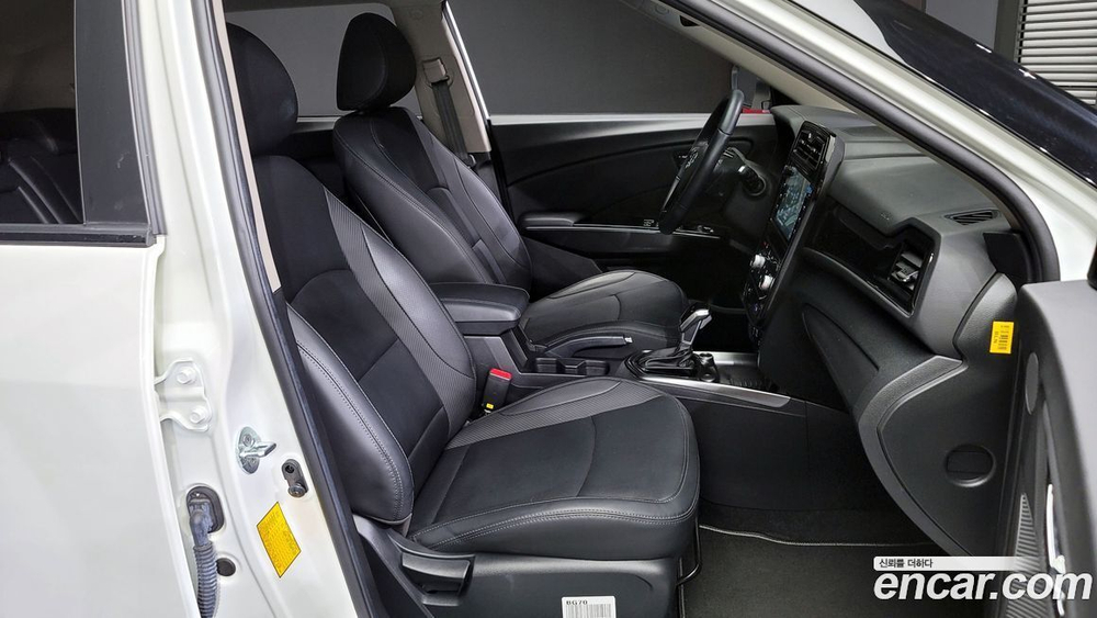 KG Mobility (Ssangyong) Very New Tivoli Бензин 1.5 2WD (05.2022)