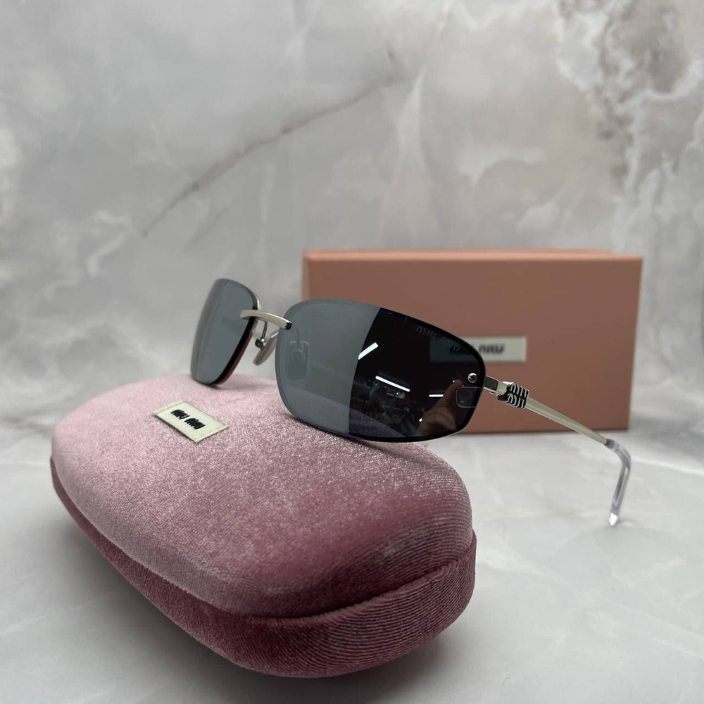 Солнцезащитные очки MIU MIU