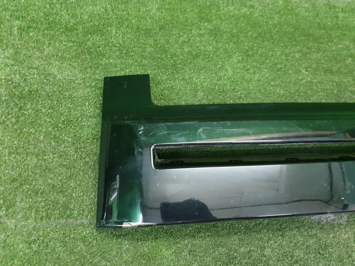 Решетка радиатора Land-Rover Defender 2 L663 (2019-н.в.)