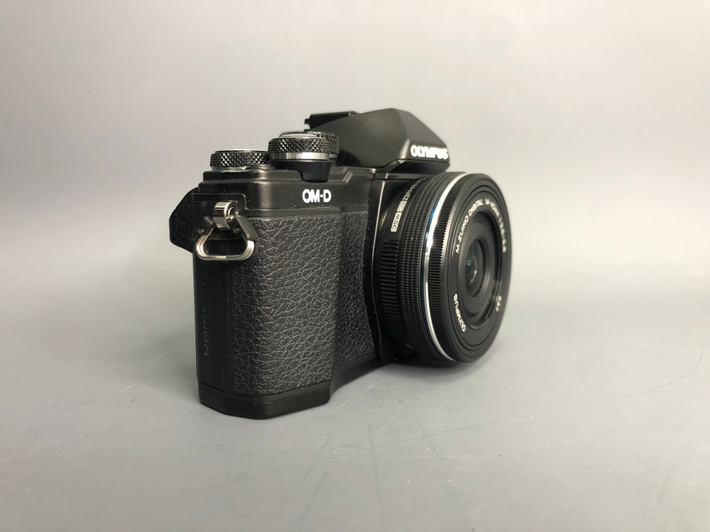 Olympus OM-D E-M10 Mark II kit 14-42mm
