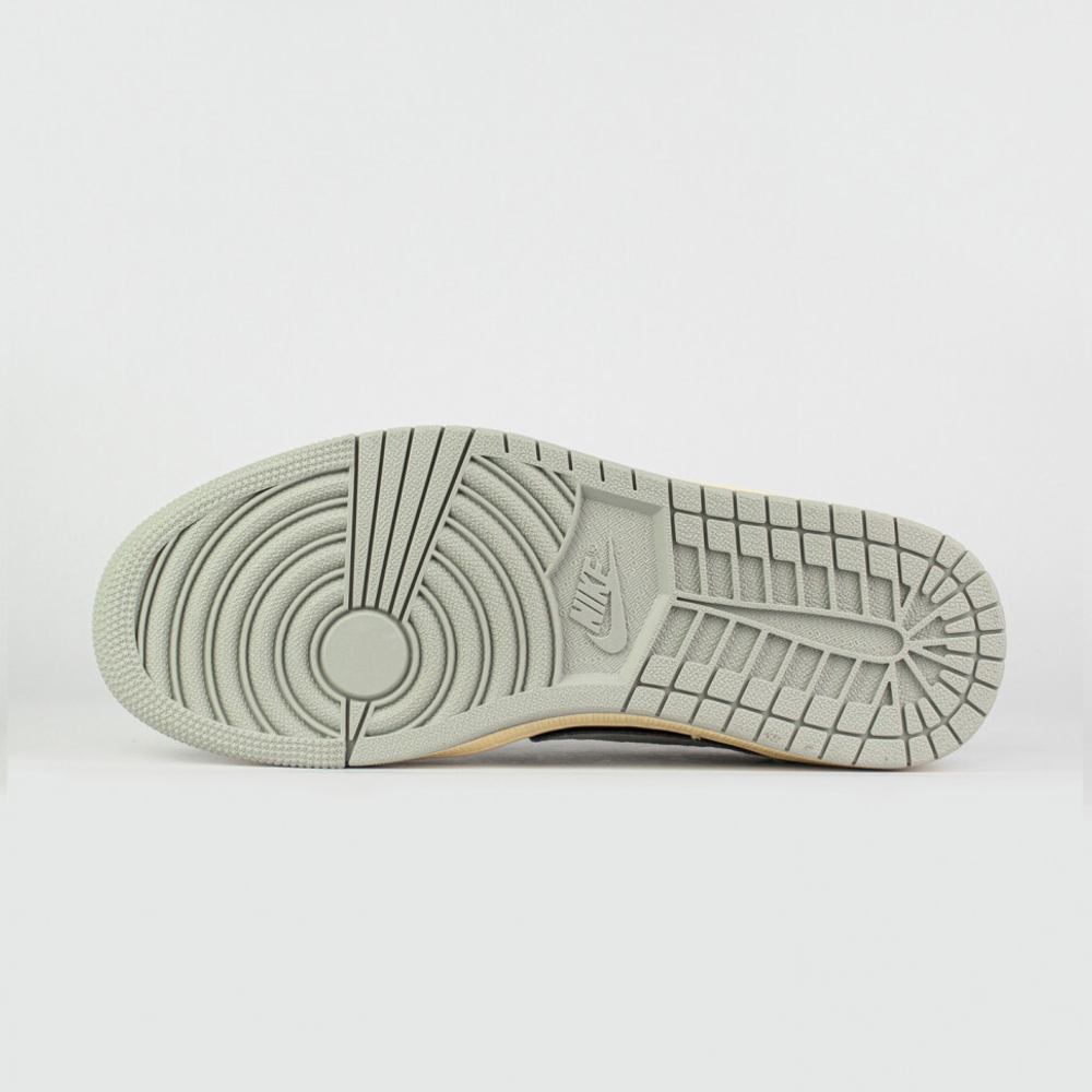 кроссовки Nike Air Jordan 1 Low x Travis Scott Light Grey