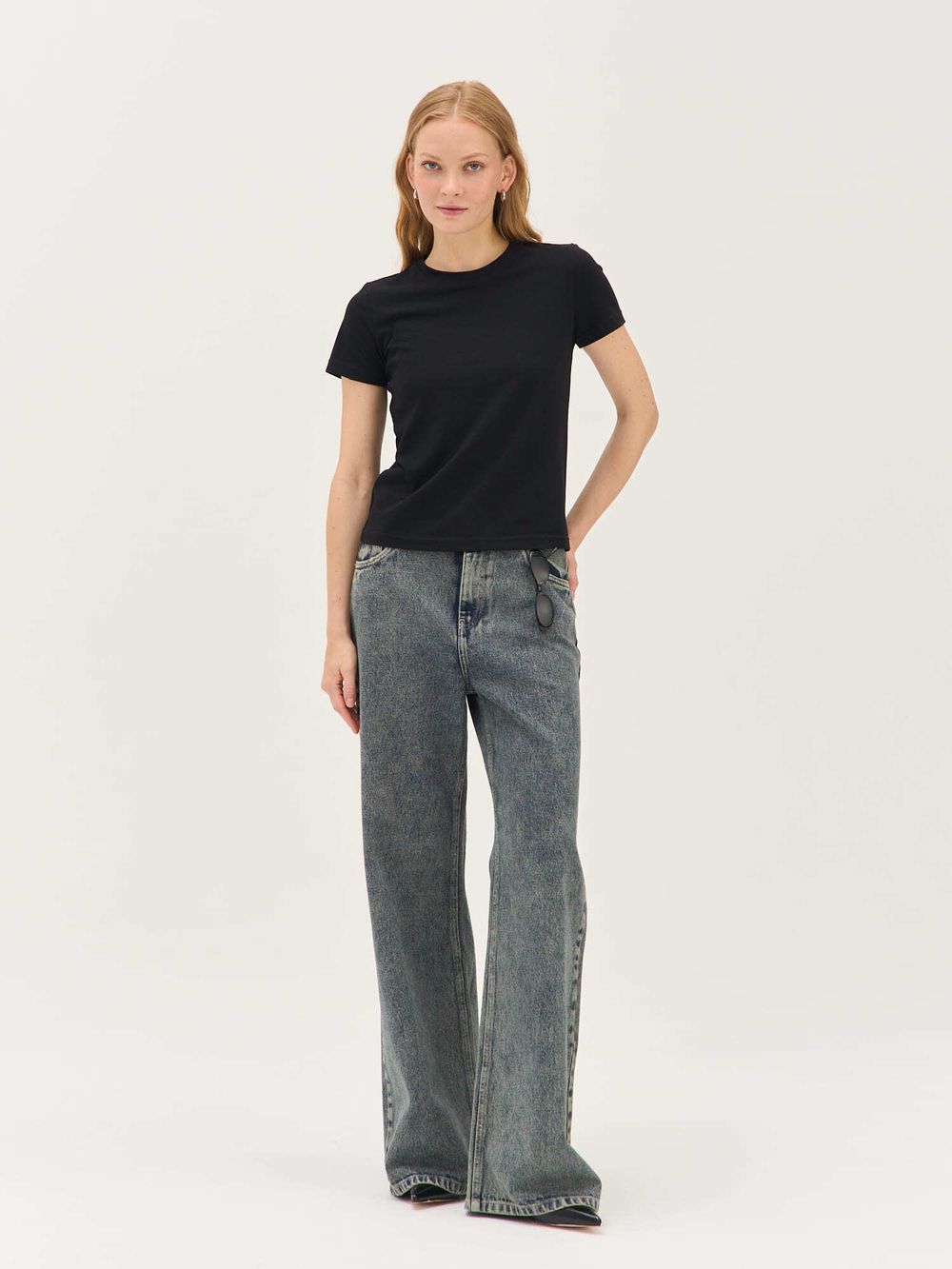 Футболка Slim Fit "Уголь" женская