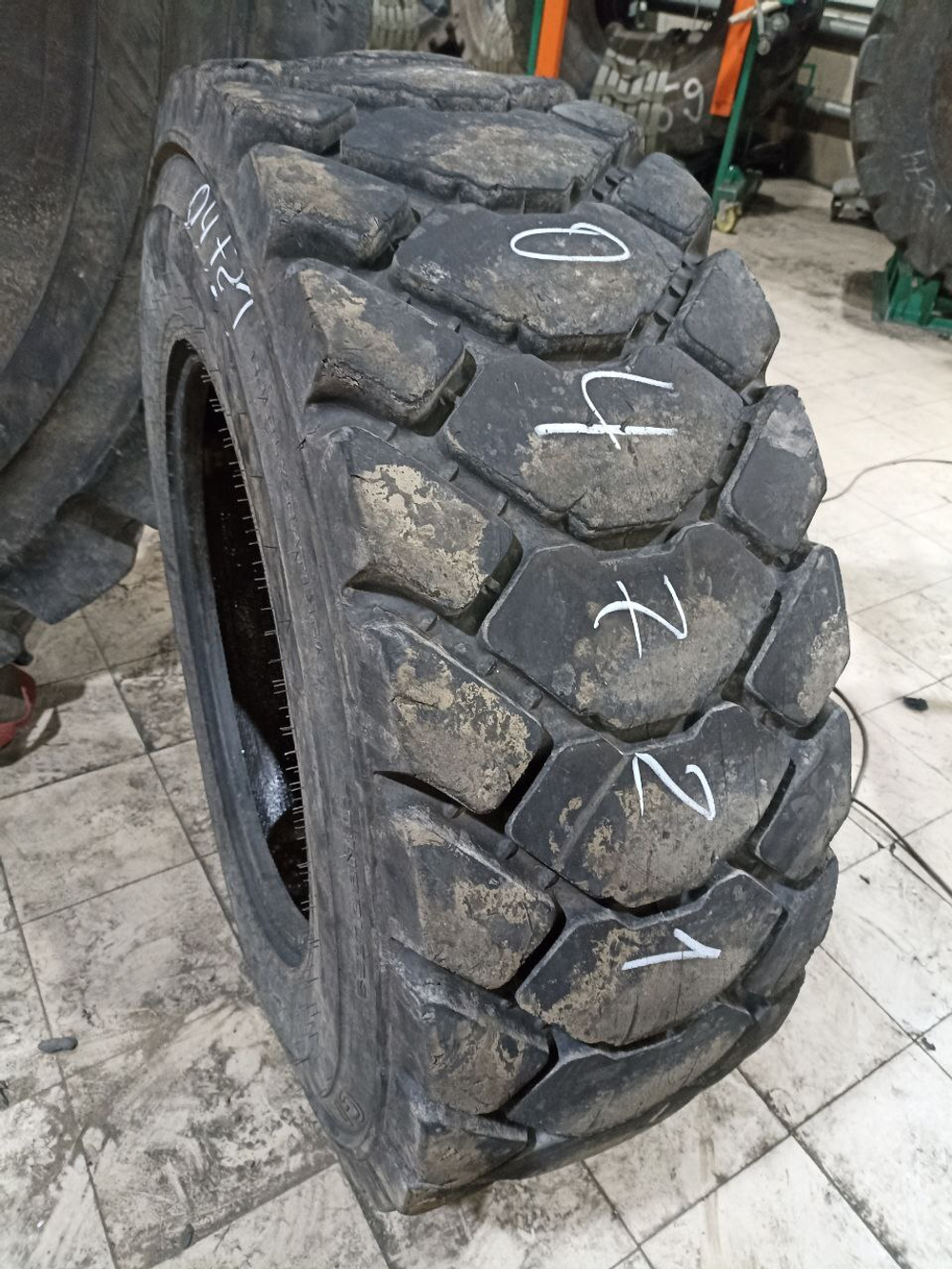 16.9-28 Galaxy Super side wall Jumbo Hulk  шина б/у